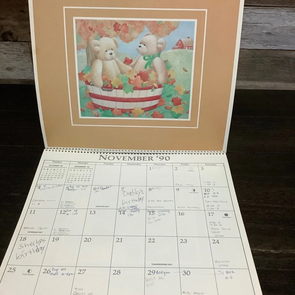 1990 Calendar Bears Cleo Used